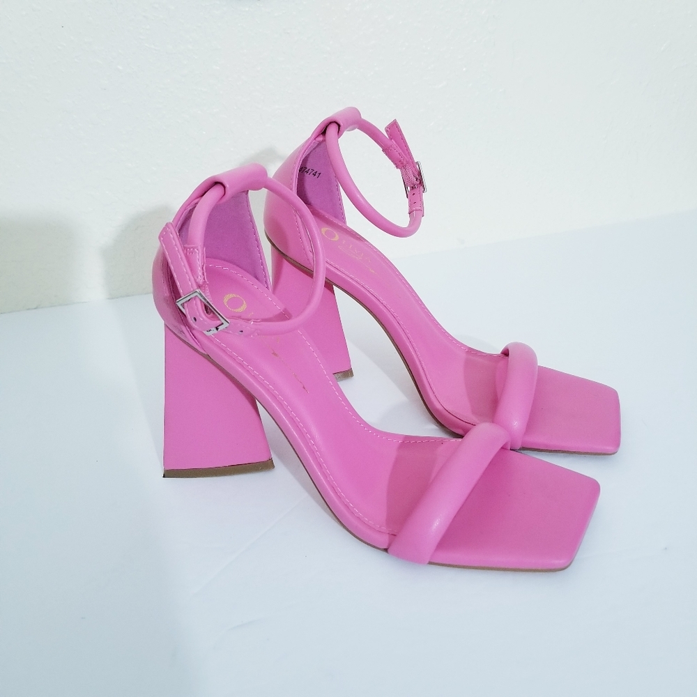 Barbie pink square toe heels, unique